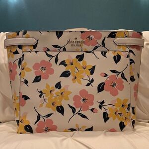 Kate Spade New York Staci Lily Blooms Floral Laptop Tote EUC MSRP $449